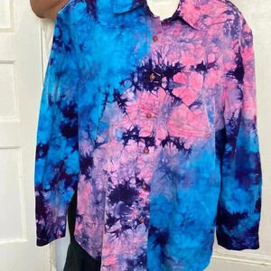 Luna Pierre tie dye shirt